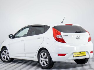 2012 Hyundai Solaris I, белый, 699000 рублей, вид 4