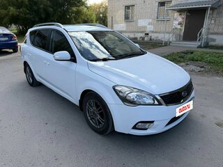 2012 Kia Ceed I Рестайлинг, белый, 900000 рублей, вид 3