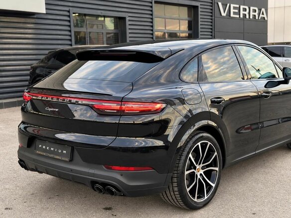 2021 Porsche Cayenne Coupé III, чёрный, 9270000 рублей - вид 10