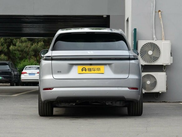 2026 Li Auto (Lixiang) L7 52.3 kWh I Рестайлинг, серебристый, 9220000 рублей - вид 5