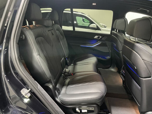 2025 BMW X7 40d I (G07) Рестайлинг, чёрный, 13280000 рублей - вид 34