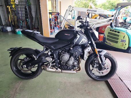 2026 Triumph Trident 660, чёрный, 1250000 рублей, вид 1