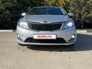 2011 Kia Rio 5-speed III, серебристый, 550000 рублей, вид 1