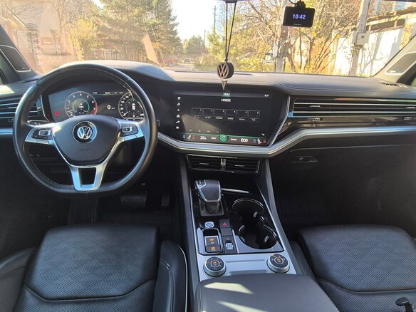 2019 Volkswagen Touareg III, белый, 4100000 рублей - вид 5