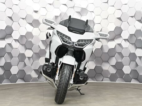 2018 Honda GL 1800 Gold Wing, белый, 2590000 рублей, вид 5