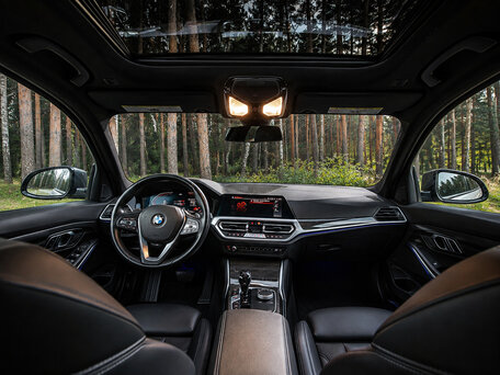 2021 BMW 3 серии 330i xDrive VII (G2x), серый, 3590000 рублей, вид 5