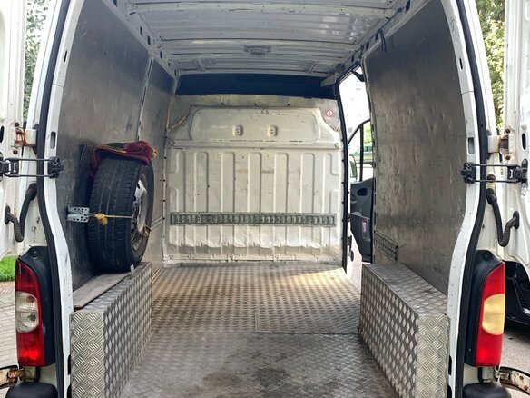 2006 Renault Master, белый, 800000 рублей - вид 4