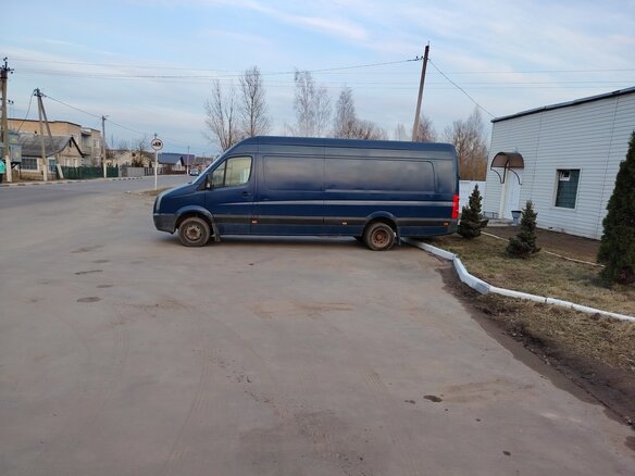 2008 Volkswagen Crafter, синий, 1700000 рублей - вид 1