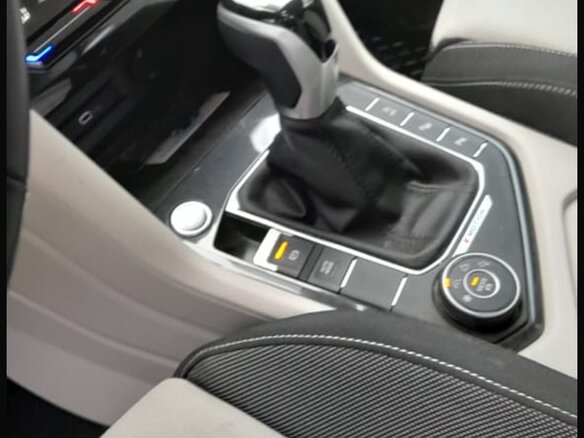 2022 Volkswagen Tiguan II Рестайлинг, синий, 4870000 рублей - вид 9