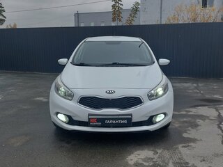 2015 Kia Ceed II, белый, 999000 рублей, вид 2