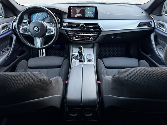 2019 BMW 5 серии 520d xDrive VII (G30/G31/G38), серый, 3597000 рублей - вид 15