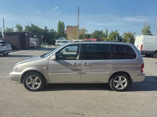 2003 Kia Carnival I Рестайлинг, серебристый, 560000 рублей, вид 3