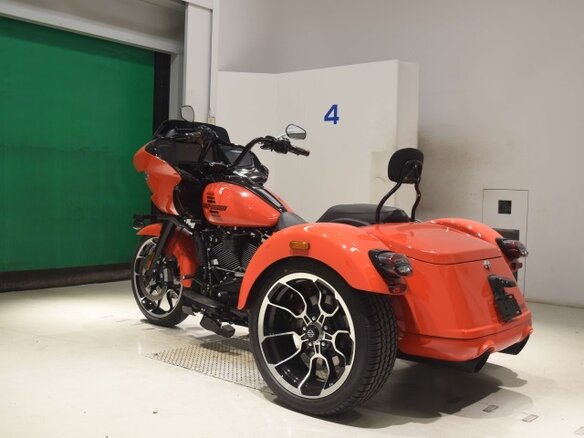 2026 Harley-Davidson Tri Glide, оранжевый, 4500000 рублей - вид 5