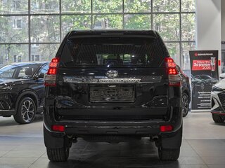 2014 Toyota Land Cruiser Prado 150 Series Рестайлинг 1, чёрный, 3599000 рублей, вид 5
