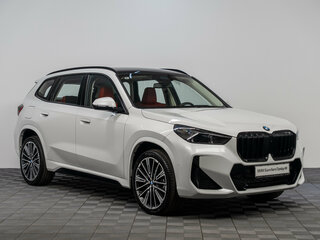 2026 BMW X1 Long 25Li xDrive III (U11/U12), белый, 5650000 рублей, вид 3
