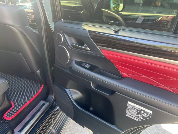 2021 Lexus LX 570 III Рестайлинг 2, чёрный, 9375000 рублей - вид 13