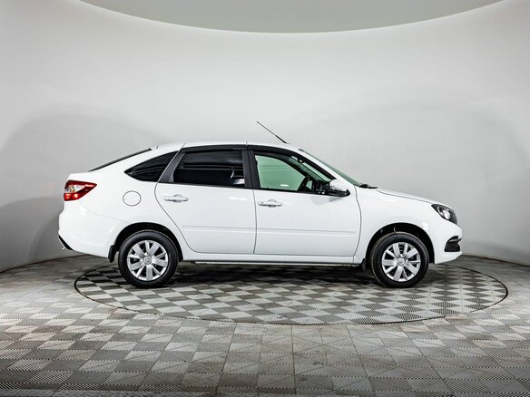 2026 Lada (ВАЗ) Granta I Рестайлинг, белый, 1140000 рублей - вид 10