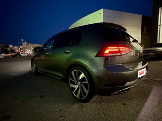 2018 Volkswagen Golf VII Рестайлинг, серый, 1625000 рублей, вид 3
