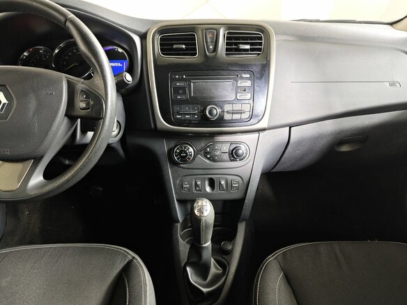 2014 Renault Sandero II, чёрный - вид 13