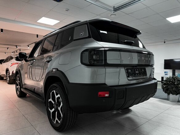 2026 Jetour T1, серебристый, 4699900 рублей - вид 3