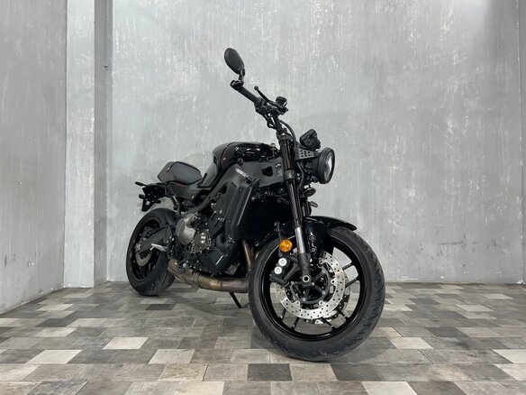 2023 Yamaha XSR900, чёрный, 1065000 рублей - вид 7