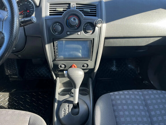 2007 Renault Megane II Рестайлинг, серый, 340000 рублей - вид 10