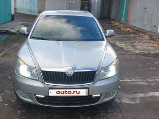 2011 Skoda Octavia II (A5) Рестайлинг, серебристый, 800000 рублей, вид 1