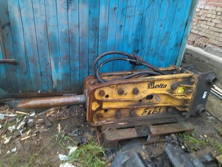 2007 Hitachi ZX200, оранжевый, 3000000 рублей, вид 3