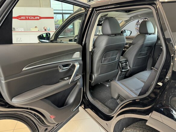 2026 Jetour X70+ I Рестайлинг, чёрный, 3069000 рублей - вид 28