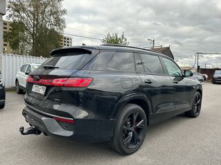 2024 Audi Q6 45 TFSI, чёрный, 7549000 рублей, вид 3