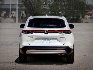 2023 Honda Vezel II, белый, 1898000 рублей, вид 4