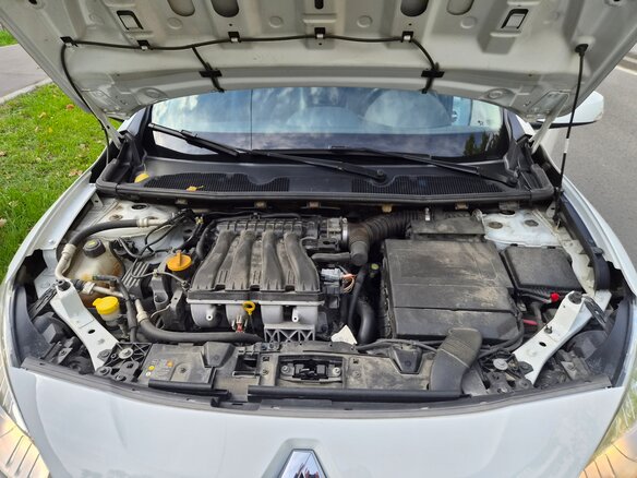 2012 Renault Fluence I, белый, 850000 рублей - вид 24