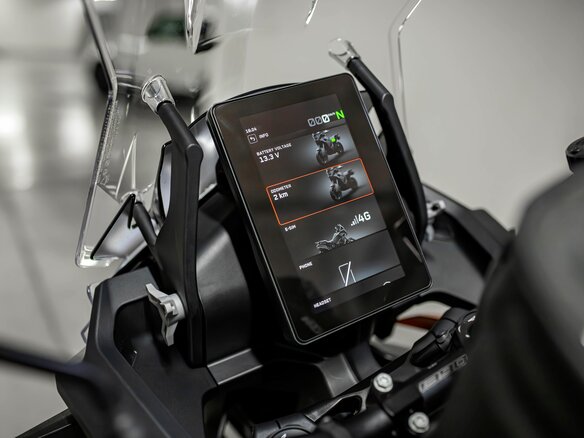 2026 KTM 1390 Super Adventure S Evo, оранжевый, 2850000 рублей - вид 12