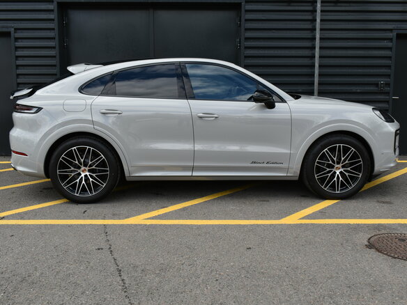 2026 Porsche Cayenne Coupé III Рестайлинг, серый, 19490000 рублей - вид 1