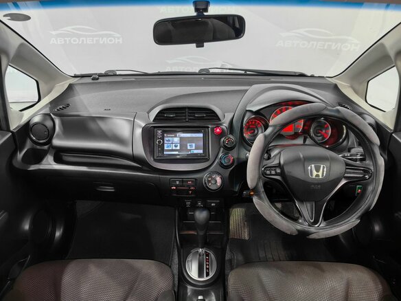 2012 Honda Fit II, красный, 885000 рублей - вид 8