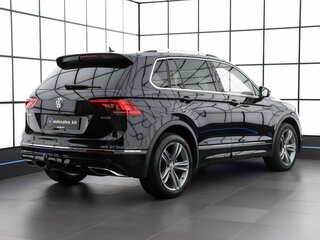 2019 Volkswagen Tiguan II, чёрный, 3090000 рублей, вид 4