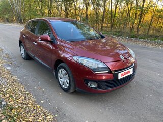 2014 Renault Megane III Рестайлинг, красный, 825000 рублей, вид 4