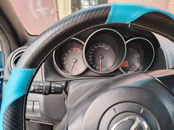 2005 Mazda 3 I (BK), синий, 400000 рублей - вид 9