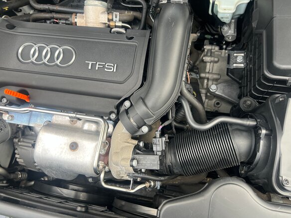 2011 Audi A3 II (8P) Рестайлинг 2, белый - вид 31