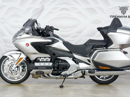2024 Honda GL 1800 Gold Wing, серебристый, 3149000 рублей, вид 2