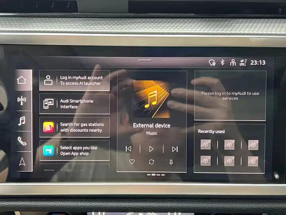 2022 Audi Q3 35 TFSI II (F3), серебристый, 2975000 рублей - вид 17