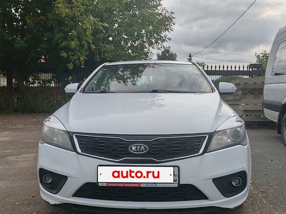 2011 Kia Ceed I Рестайлинг, белый, 685000 рублей