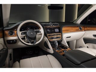 2023 Bentley Bentayga EWB I Рестайлинг, зелёный, 26000000 рублей, вид 3