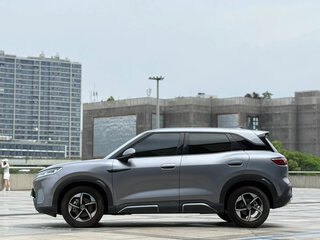 2024 BYD Yuan Up 45.12 kWh, серый, 1717009 рублей, вид 4