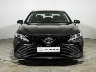 2019 Toyota Camry VIII (XV70), чёрный, 1929700 рублей, вид 2