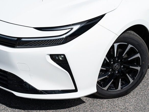 2026 Toyota Corolla XII (E210) Рестайлинг 2, белый, 3690000 рублей - вид 1