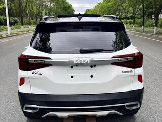 2022 Kia KX3, белый, 1645000 рублей, вид 5