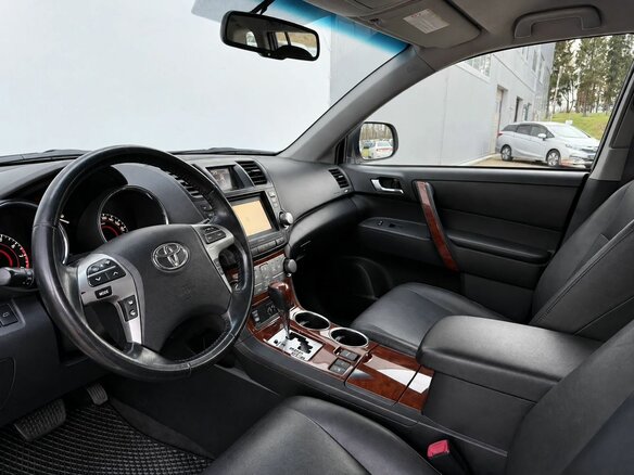 2010 Toyota Highlander II (XU40) Рестайлинг, белый, 1690000 рублей - вид 8