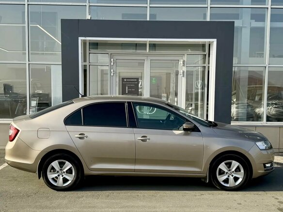 2017 Skoda Rapid I Рестайлинг, бежевый, 1250000 рублей - вид 3