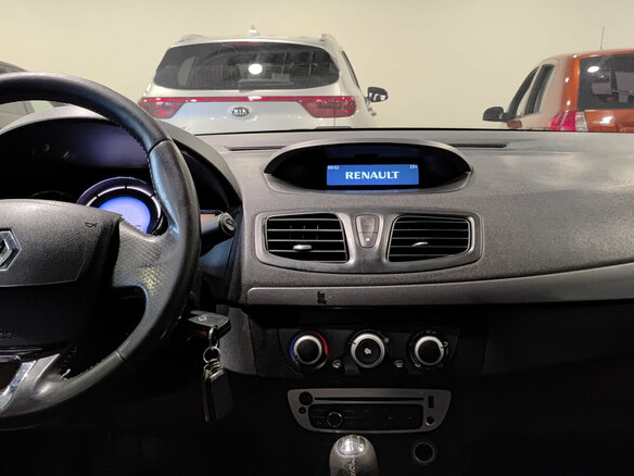 2013 Renault Fluence I, чёрный, 570000 рублей - вид 14